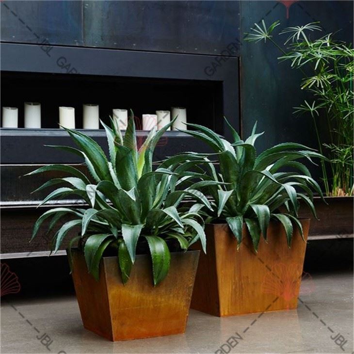 Metal Indoor Planter