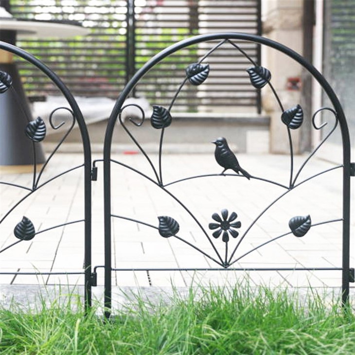 Barrier Decor